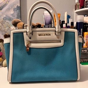 Micheal Kors shoulder bag